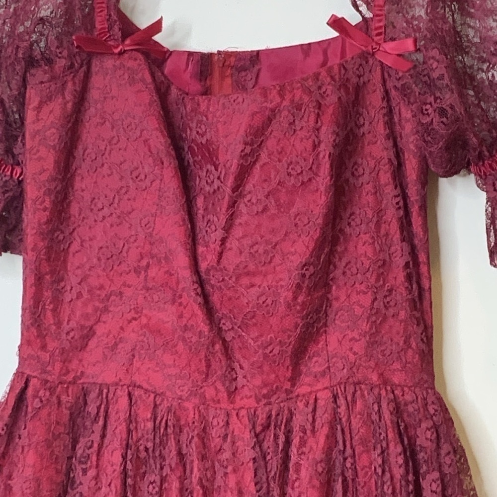 Vintage 70s 80s Crimson Lace Full Sweep Victorian Puff Sleeves Petticoat Gown S - Picture 13 of 17